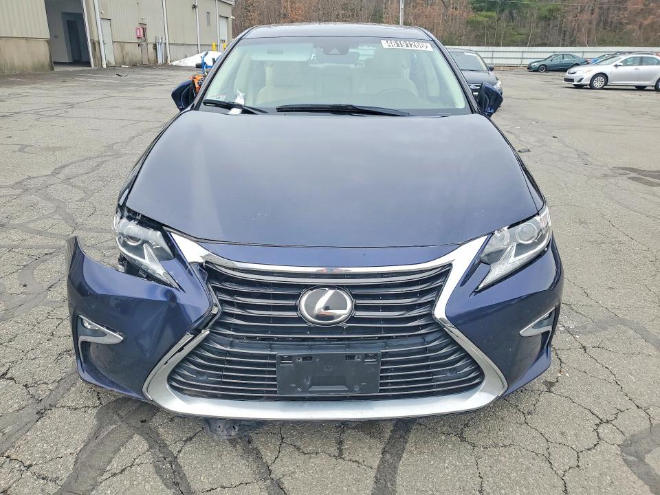 2018 Lexus Es 350 მანქანა იყიდება აუქციონზე, vin: 58ABK1GG1JU107844, აუქციონის ნომერი: 46191266