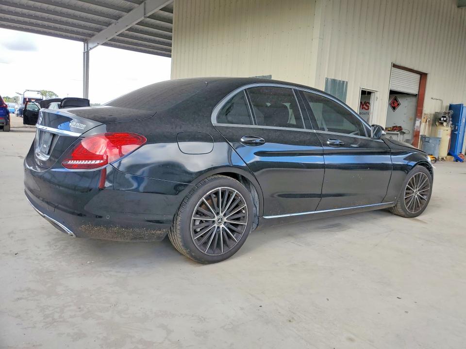 2020 Mercedes-benz C მანქანა იყიდება აუქციონზე, vin: W1KWF8DB8LR590621, აუქციონის ნომერი: 79822855
