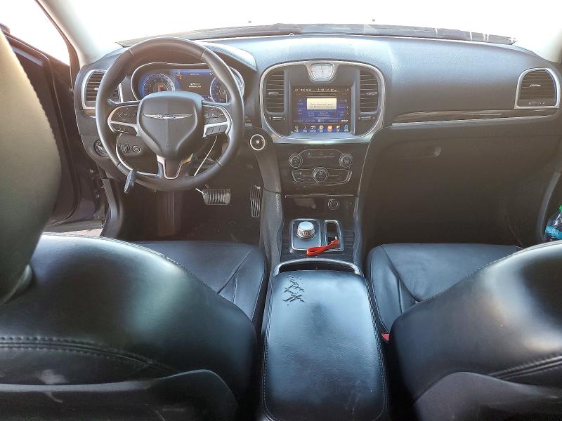 2015 Chrysler 300 მანქანა იყიდება აუქციონზე, vin: 2C3CCAAG2FH828873, აუქციონის ნომერი: 45887926