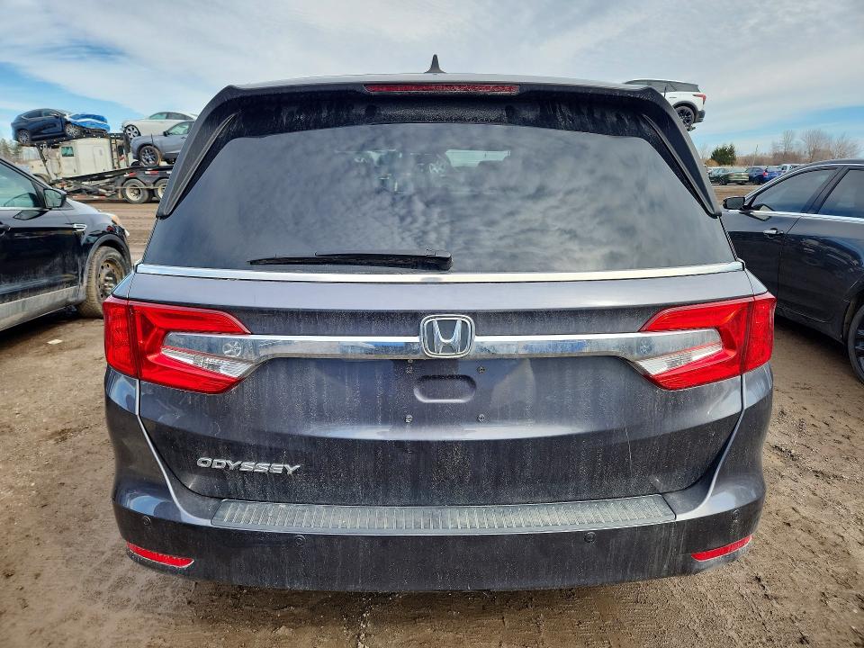 79005195 :رقم المزاد ، 5FNRL6H66JB504095 vin ، 2018 Honda Odyssey مزاد بيع