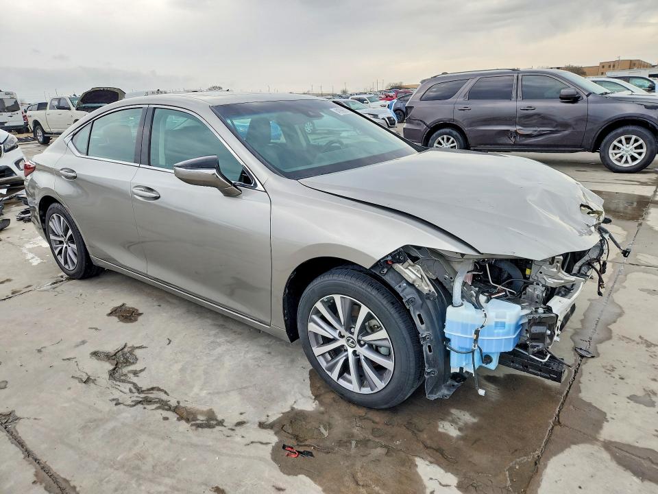 41996576 :رقم المزاد ، 58ACZ1B15MU095592 vin ، 2021 Lexus Es 350 مزاد بيع