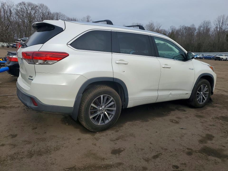 Продажа на аукционе авто 2017 Toyota Highlander Hybrid, vin: 5TDJGRFH1HS026441, номер лота: 78560235
