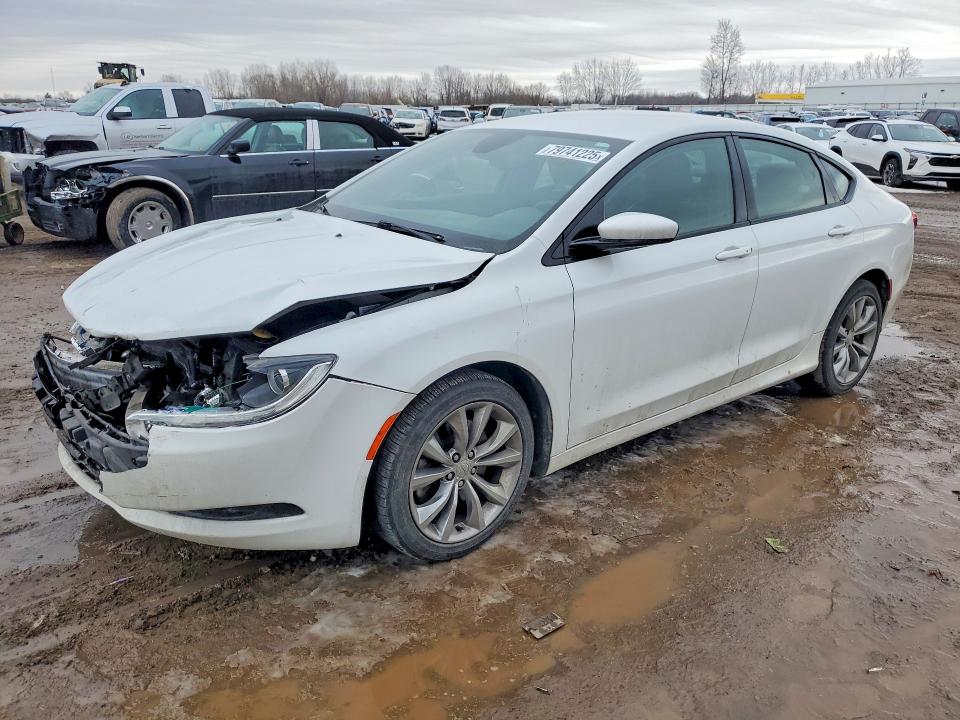 Продажа на аукционе авто 2015 Chrysler 200, vin: 1C3CCCBG4FN735578, номер лота: 79741225