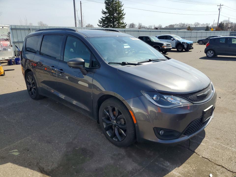 Продажа на аукционе авто 2019 Chrysler Pacifica, vin: 2C4RC1EG2KR705417, номер лота: 47998496
