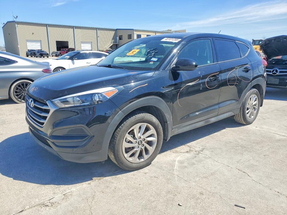 46101286 :رقم المزاد ، KM8J2CA47JU779842 vin ، 2018 Hyundai Tucson مزاد بيع