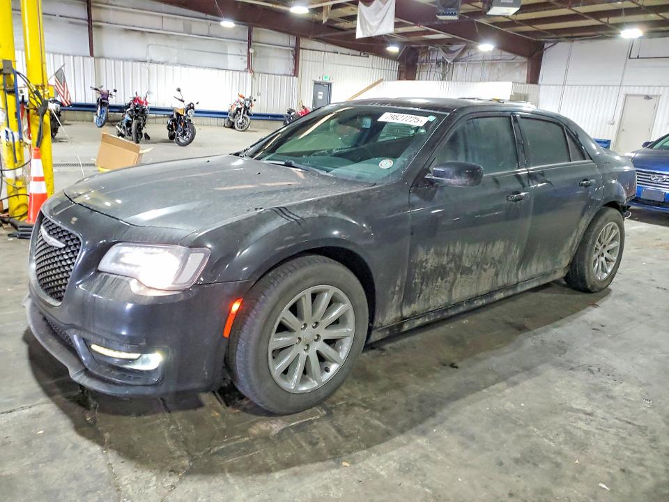 Продажа на аукционе авто 2019 Chrysler 300, vin: 2C3CCABG8KH729029, номер лота: 79827225
