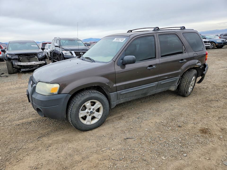 2007 Ford Escape მანქანა იყიდება აუქციონზე, vin: 1FMYU93107KA38600, აუქციონის ნომერი: 79082745