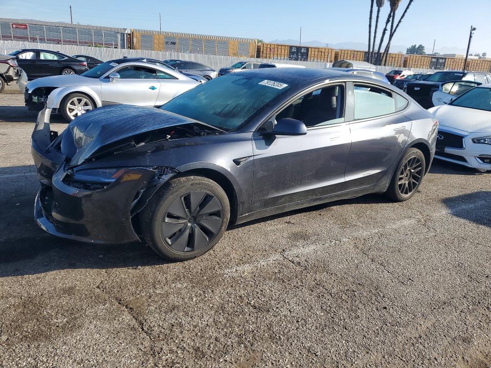 2025 Tesla Model 3 მანქანა იყიდება აუქციონზე, vin: 5YJ3E1EA8SF965232, აუქციონის ნომერი: 79126205