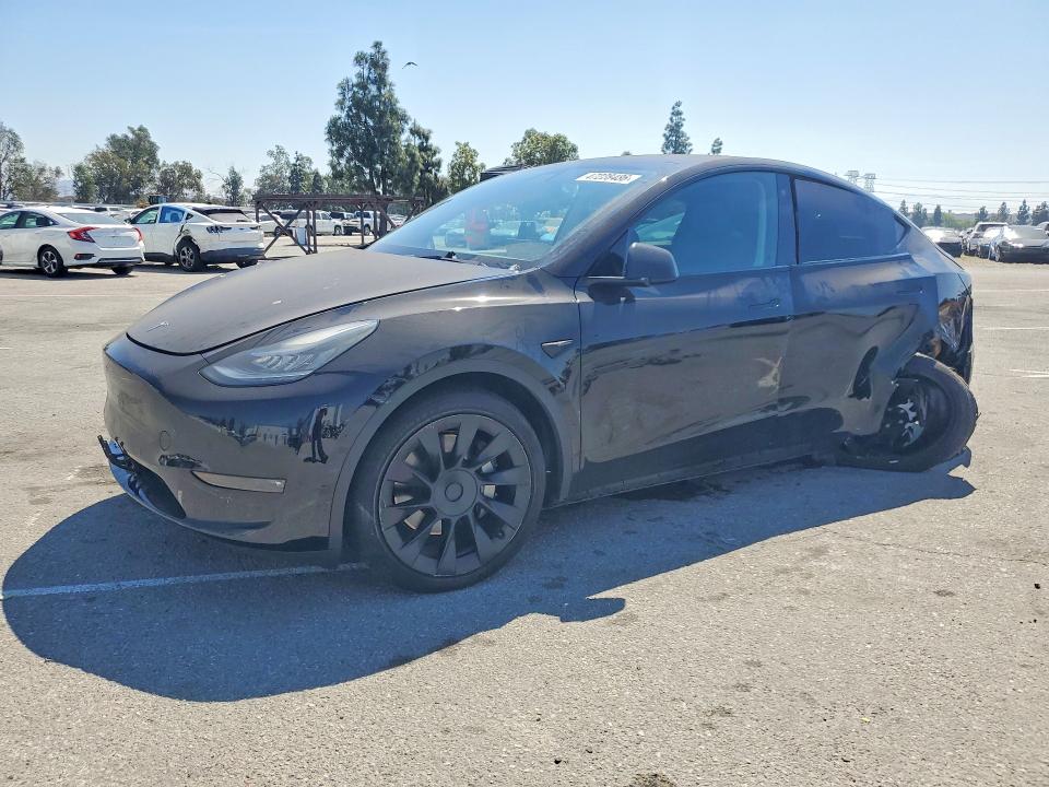 47228486 :رقم المزاد ، 5YJYGDEE4MF149741 vin ، 2021 Tesla Model Y مزاد بيع
