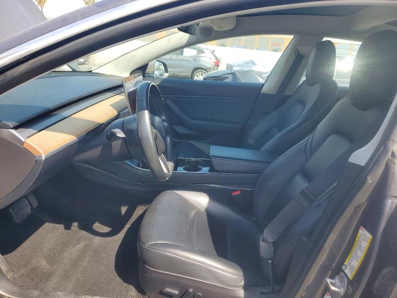 47172686 :رقم المزاد ، 5YJ3E1EA6JF158271 vin ، 2018 Tesla Model 3 مزاد بيع