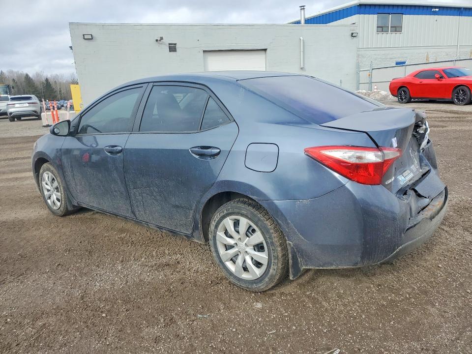 41801116 :رقم المزاد ، 2T1BURHE8FC326399 vin ، 2015 Toyota Corolla مزاد بيع