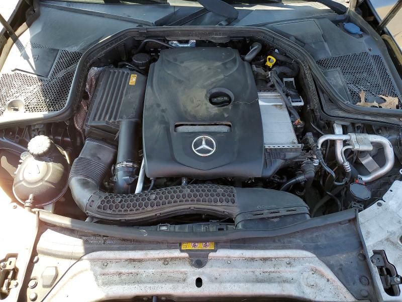 48272846 :رقم المزاد ، 55SWF4KB3HU194940 vin ، 2017 Mercedes-benz C مزاد بيع