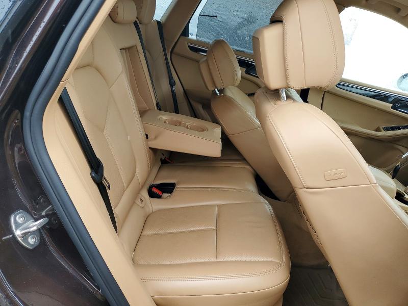 45832626 :رقم المزاد ، WP1AB2A52GLB56391 vin ، 2016 Porsche Macan مزاد بيع