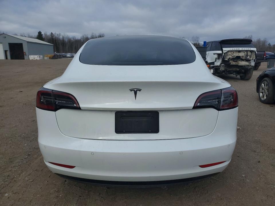 41595926 :رقم المزاد ، 5YJ3E1EA3MF031983 vin ، 2021 Tesla Model 3 مزاد بيع