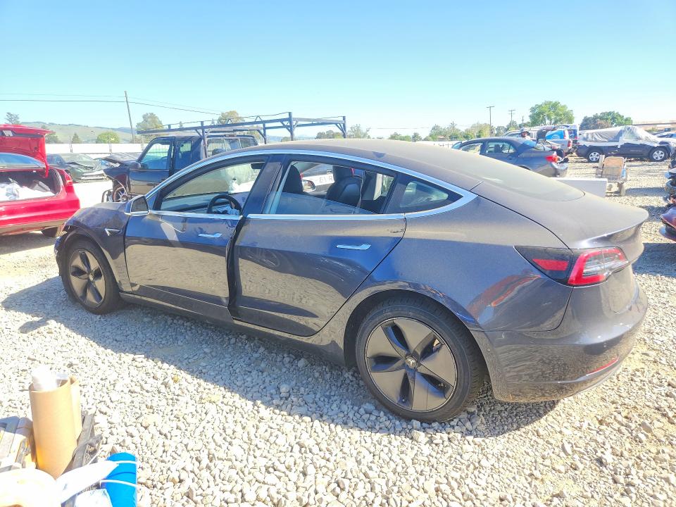 Продажа на аукционе авто 2018 Tesla Model 3, vin: 5YJ3E1EA8JF157798, номер лота: 46761356