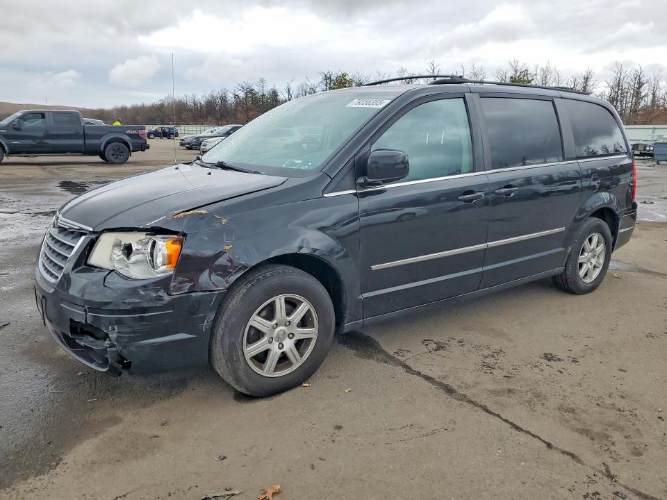 79356355 :رقم المزاد ، 2A4RR8DX1AR339144 vin ، 2010 Chrysler Town & Cou مزاد بيع