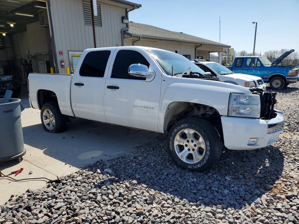 Продаж на аукціоні авто 2011 Chevrolet Silverado, vin: 3GCPCSE04BG242203, номер лоту: 47243876