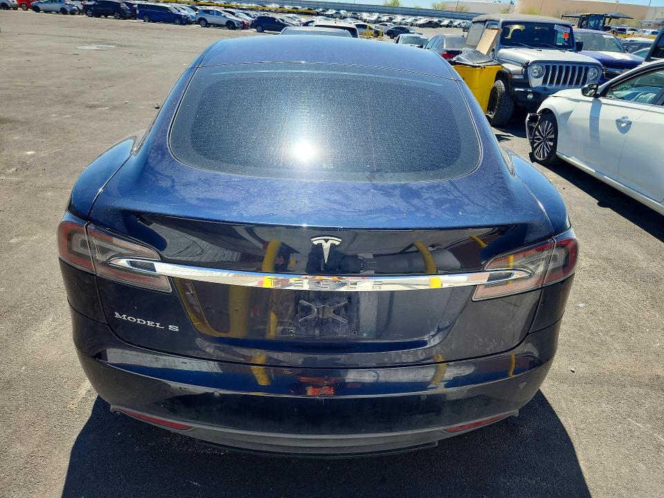 Продажа на аукционе авто 2015 Tesla Model S, vin: 5YJSA1S1XFF080564, номер лота: 46423506