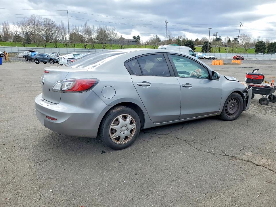 41828316 :رقم المزاد ، JM1BL1TG8D1793353 vin ، 2013 Mazda 3 مزاد بيع