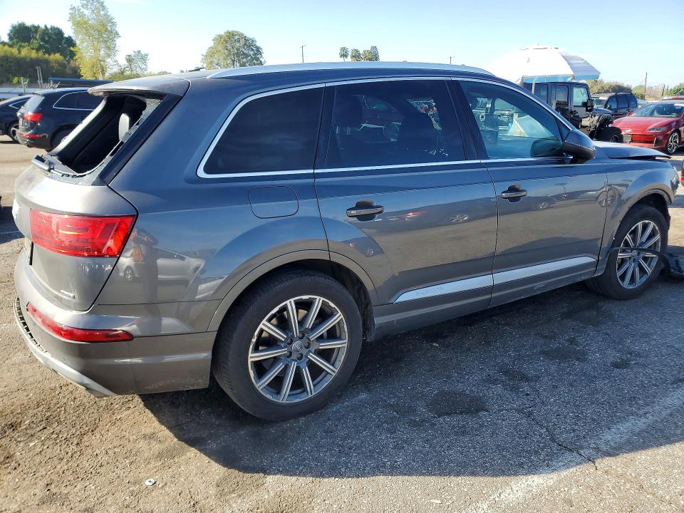 Продажа на аукционе авто 2019 Audi Q7, vin: WA1LHAF74KD035520, номер лота: 79543735
