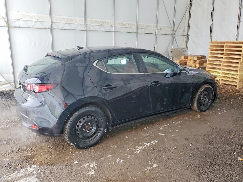 47397086 :رقم المزاد ، JM1BPBMY0M1341057 vin ، 2021 Mazda 3 مزاد بيع