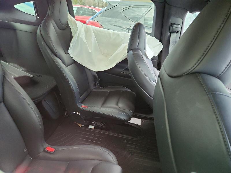 Продажа на аукционе авто 2022 Tesla Model X, vin: 7SAXCBE64NF342982, номер лота: 95777535