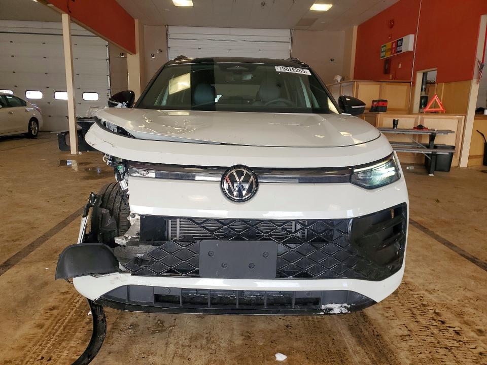 Продажа на аукционе авто 2025 Volkswagen Tiguan, vin: 3VVGR7RM9SM033499, номер лота: 79026265
