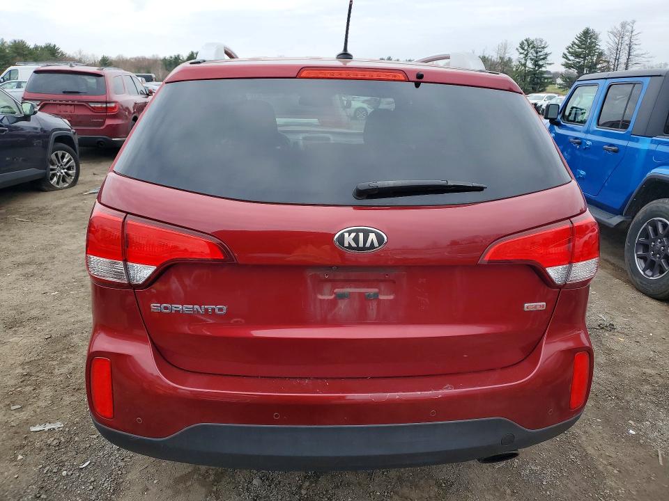 Продажа на аукционе авто 2015 Kia Sorento, vin: 5XYKT4A68FG623668, номер лота: 46882316