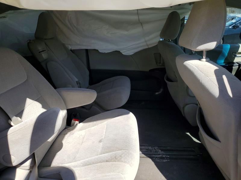 Aukcja sprzedaży 2015 Toyota Sienna, vin: 5TDKK3DC8FS677490, numer aukcji: 79917935