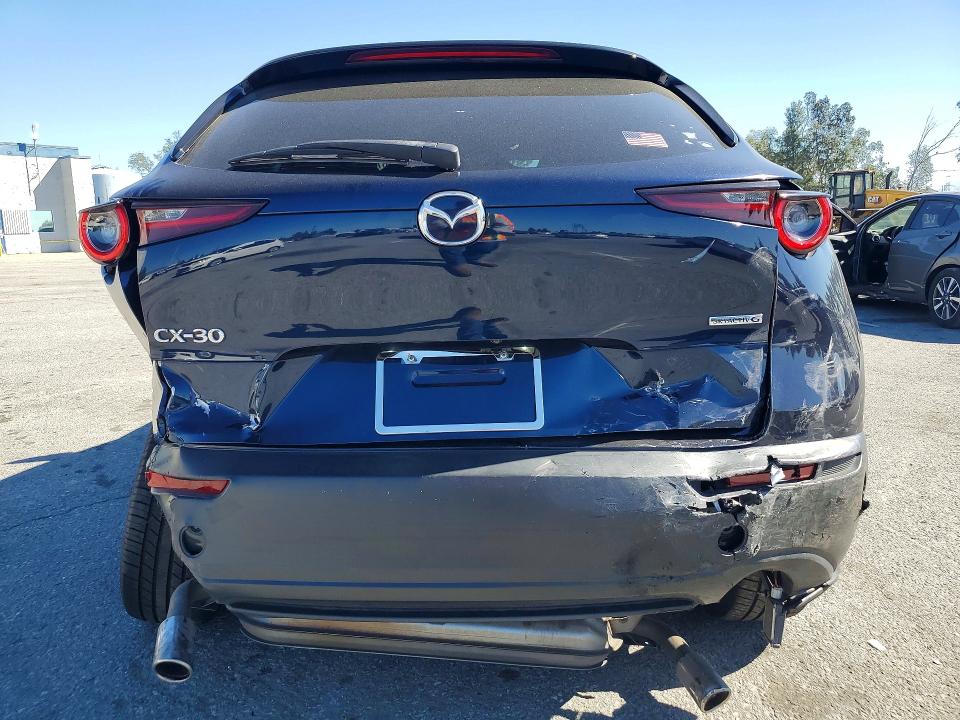 2021 Mazda Cx-30 მანქანა იყიდება აუქციონზე, vin: 3MVDMABL5MM221372, აუქციონის ნომერი: 46674506