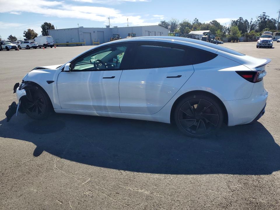 41737126 :رقم المزاد ، 5YJ3E1ET6SF066399 vin ، 2025 Tesla Model 3 مزاد بيع