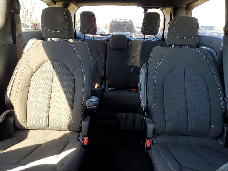 42077926 :رقم المزاد ، 2C4RC1FG3JR263390 vin ، 2018 Chrysler Pacifica مزاد بيع