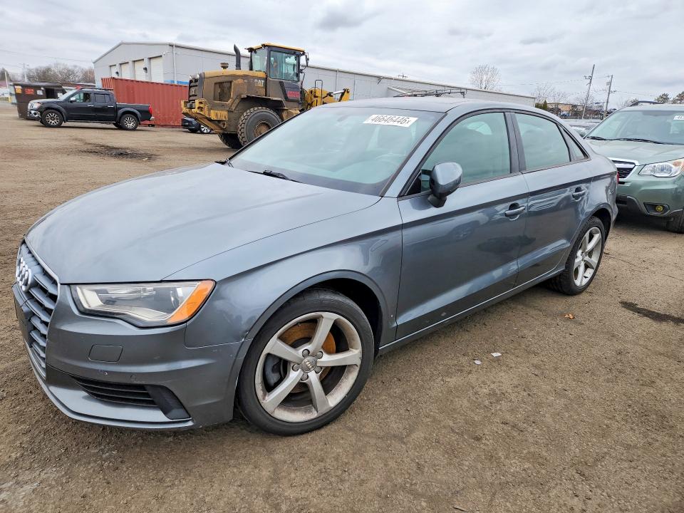 46646446 :رقم المزاد ، WAUBFGFF4F1112098 vin ، 2015 Audi A3 مزاد بيع