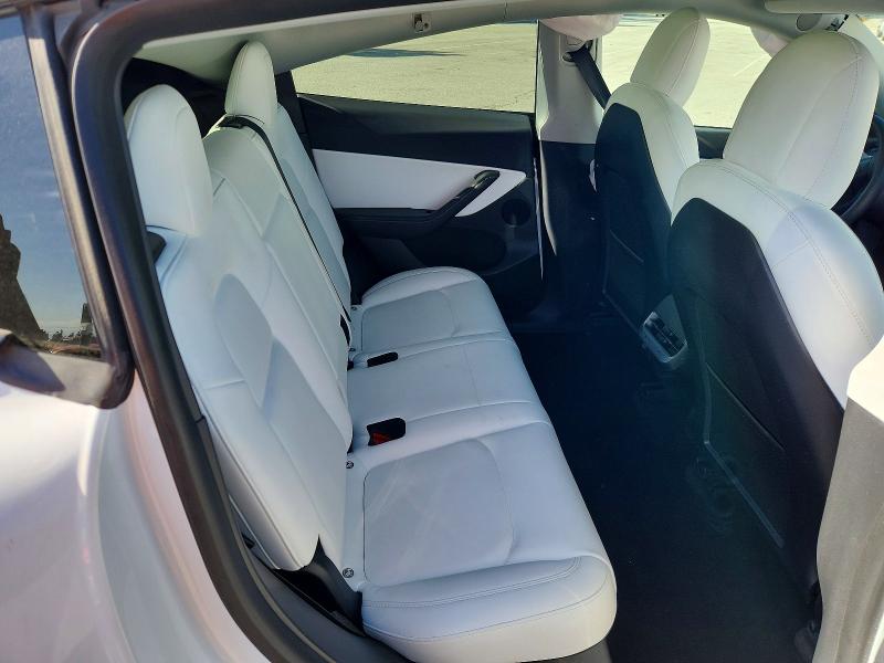 45478086 :رقم المزاد ، 7SAYGDEEXNF331917 vin ، 2022 Tesla Model Y مزاد بيع