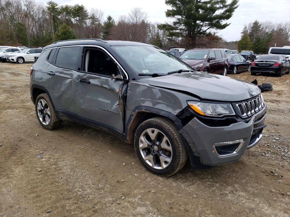 46561876 :رقم المزاد ، 3C4NJDCB9KT826763 vin ، 2019 Jeep Compass مزاد بيع