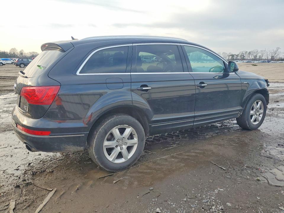 79245935 :رقم المزاد ، WA1LGAFEXFD025243 vin ، 2015 Audi Q7 مزاد بيع
