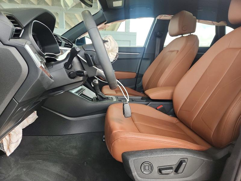 Продажа на аукционе авто 2025 Audi Q3, vin: WA1DECF30S1099299, номер лота: 46156446