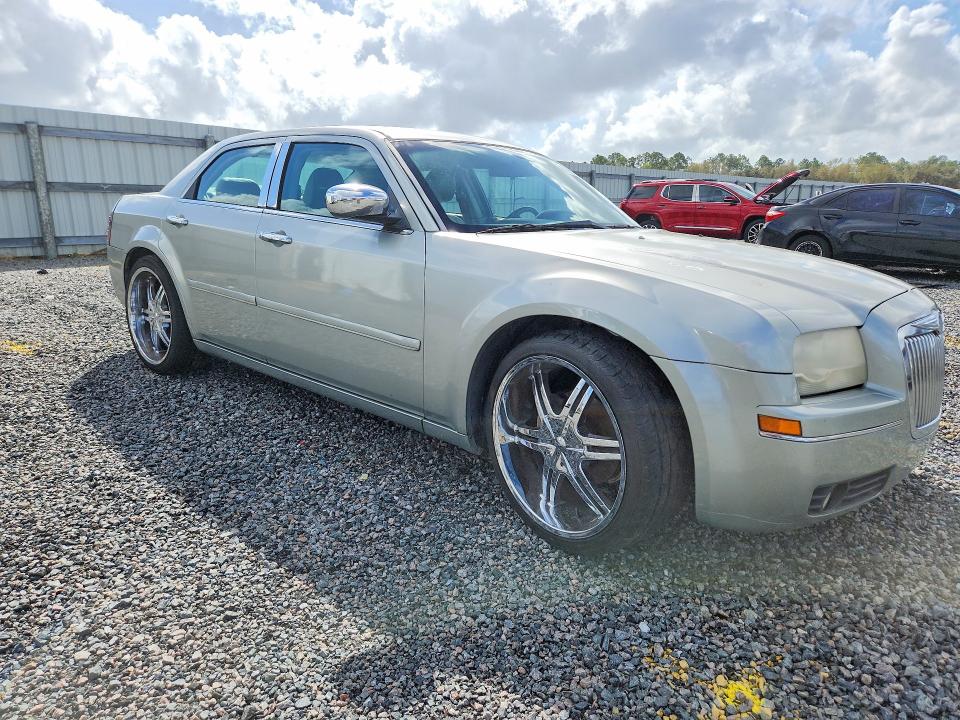 79925405 :رقم المزاد ، 2C3AA53G45H590055 vin ، 2005 Chrysler 300 مزاد بيع