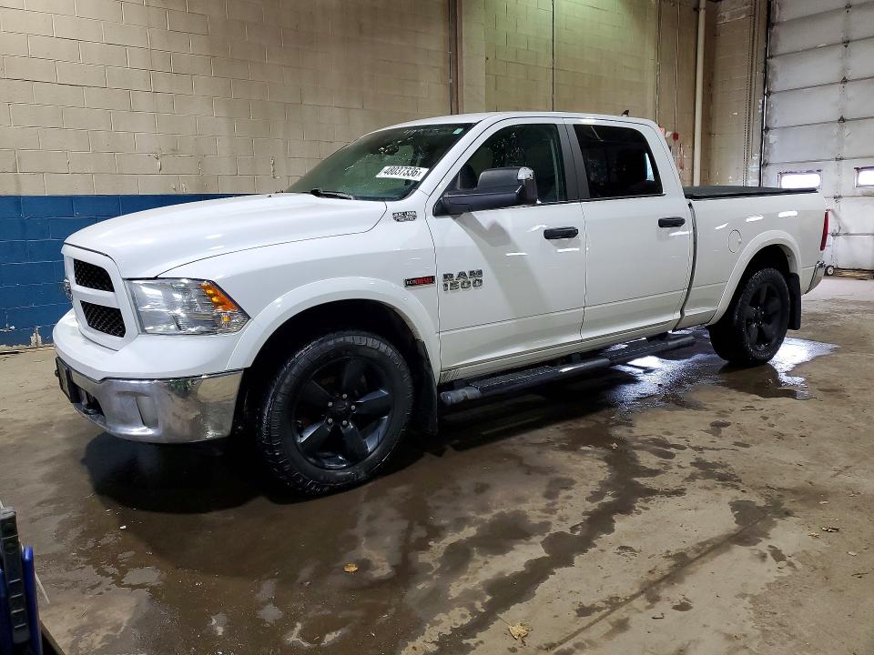 48037336 :رقم المزاد ، 1C6RR7TM0JS272548 vin ، 2018 Ram 1500 مزاد بيع