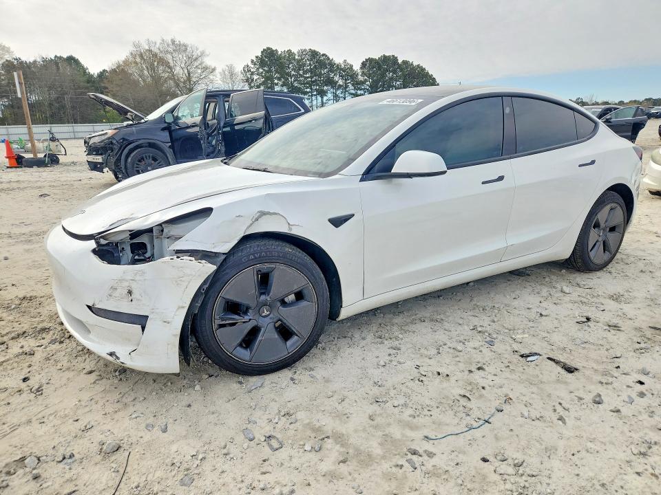 Продажа на аукционе авто 2023 Tesla Model 3, vin: 5YJ3E1EA5PF422993, номер лота: 46613096