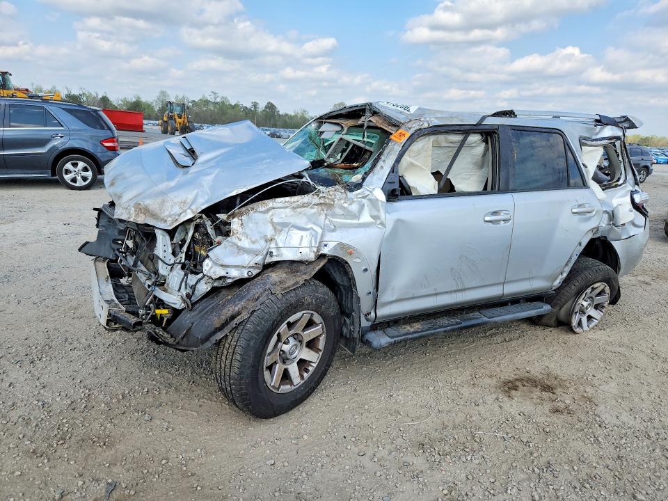 2016 Toyota 4runner მანქანა იყიდება აუქციონზე, vin: JTEBU5JR0G5325828, აუქციონის ნომერი: 47520626