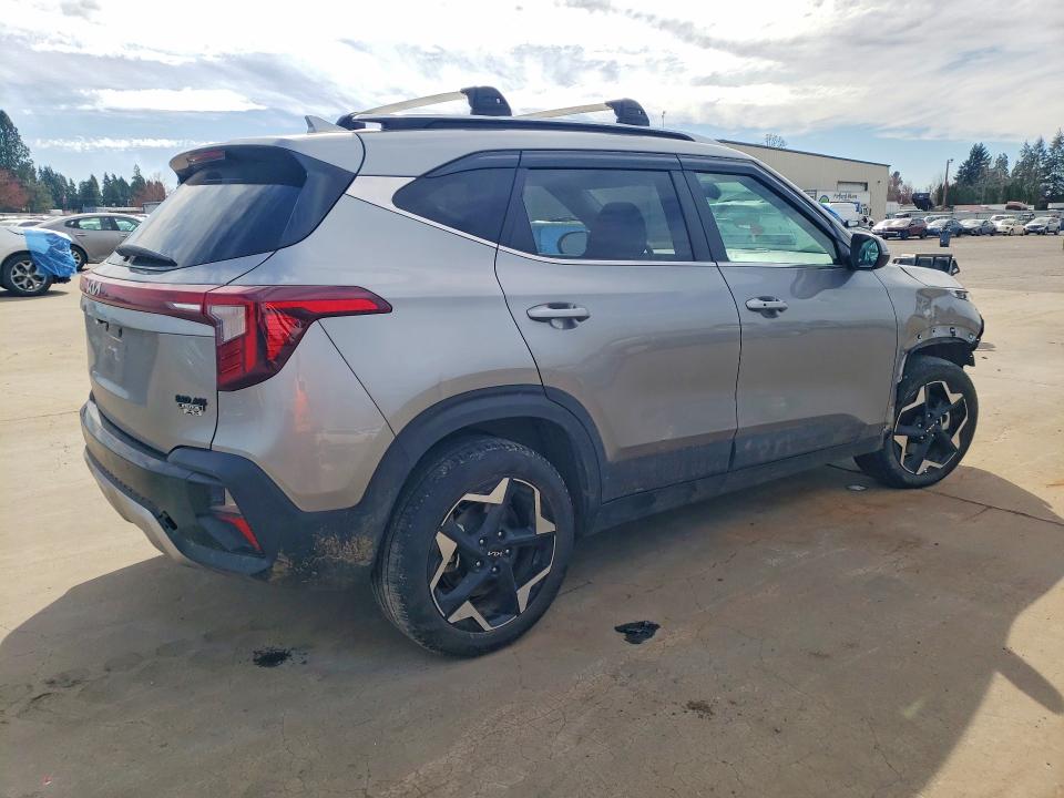 2025 Kia Seltos მანქანა იყიდება აუქციონზე, vin: KNDERCAA5S7687197, აუქციონის ნომერი: 41627466