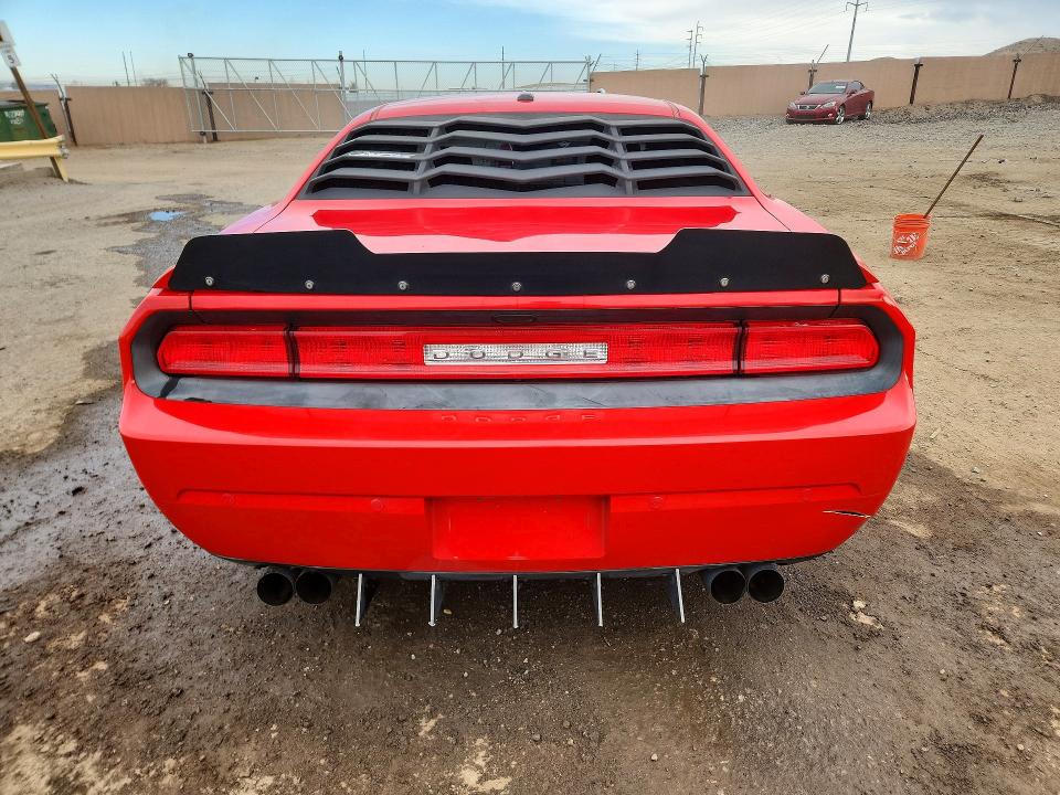41797556 :رقم المزاد ، 2C3CDYBT8EH186370 vin ، 2014 Dodge Challenger مزاد بيع