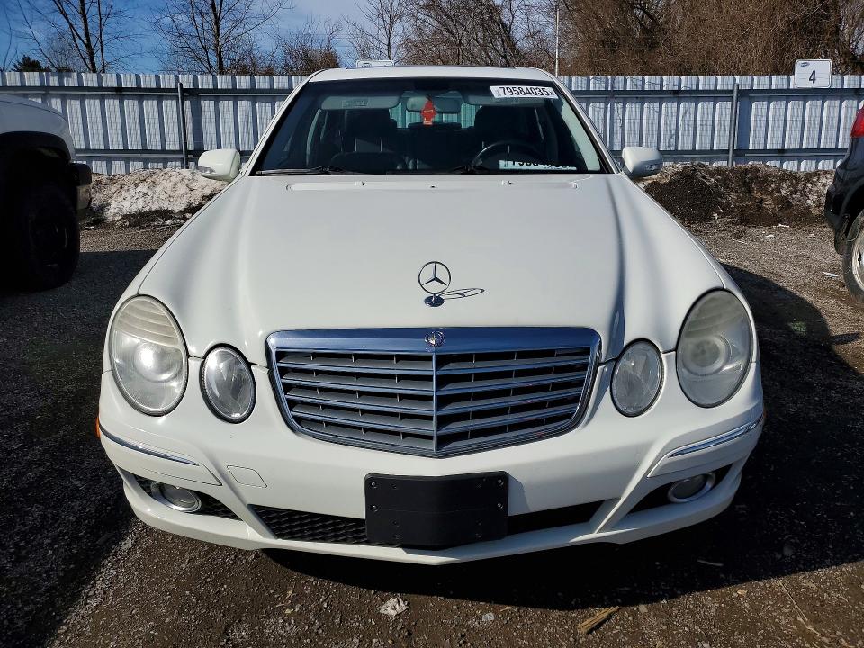 79584035 :رقم المزاد ، WDBUF92X68B337432 vin ، 2008 Mercedes Benz E مزاد بيع
