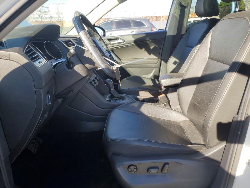 41584876 :رقم المزاد ، 3VV3B7AX4JM214677 vin ، 2018 Volkswagen Tiguan مزاد بيع