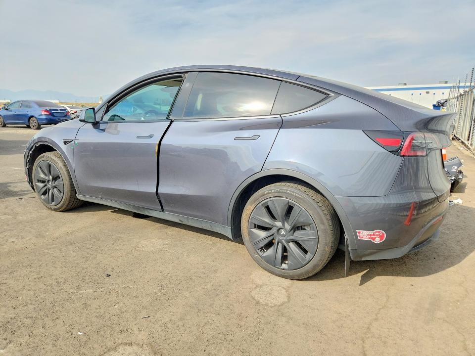 47764176 :رقم المزاد ، 7SAYGDED0PF970768 vin ، 2023 Tesla Model Y مزاد بيع