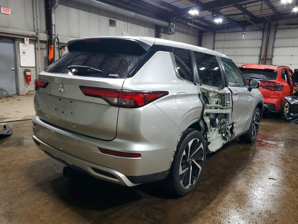 Продаж на аукціоні авто 2022 Mitsubishi Outlander, vin: JA4J4UA89NZ032852, номер лоту: 41691666