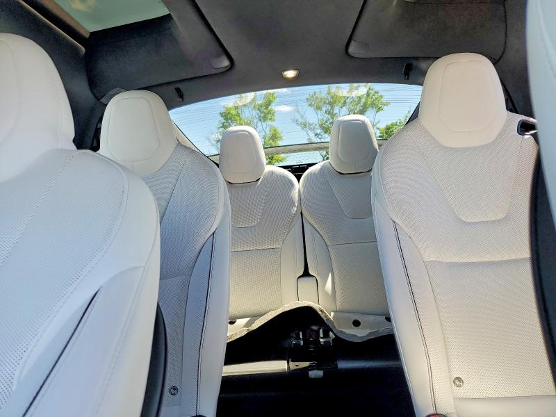 46701436 :رقم المزاد ، 7SAXCBE66RF440725 vin ، 2024 Tesla Model X مزاد بيع