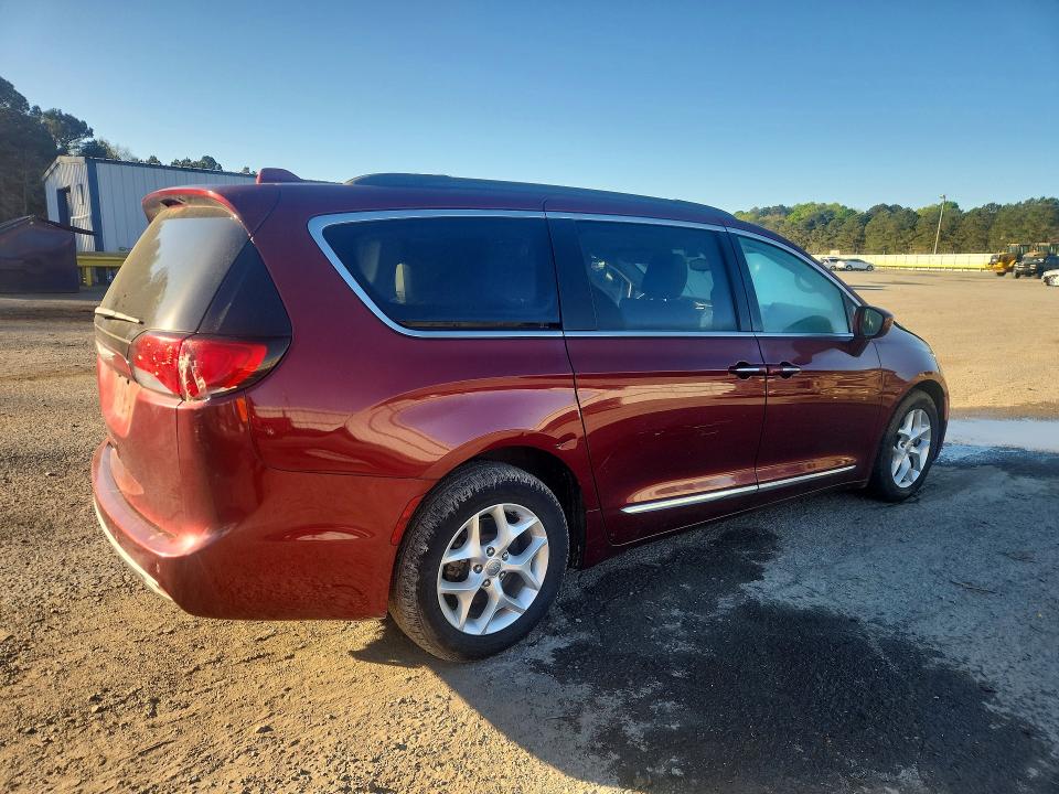 Продаж на аукціоні авто 2017 Chrysler Pacifica, vin: 2C4RC1BGXHR730093, номер лоту: 45992406