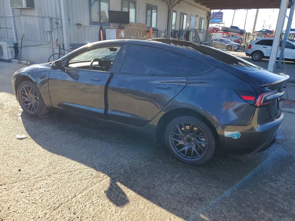 2025 Tesla Model 3 მანქანა იყიდება აუქციონზე, vin: 5YJ3E1EA3SF976350, აუქციონის ნომერი: 46231136
